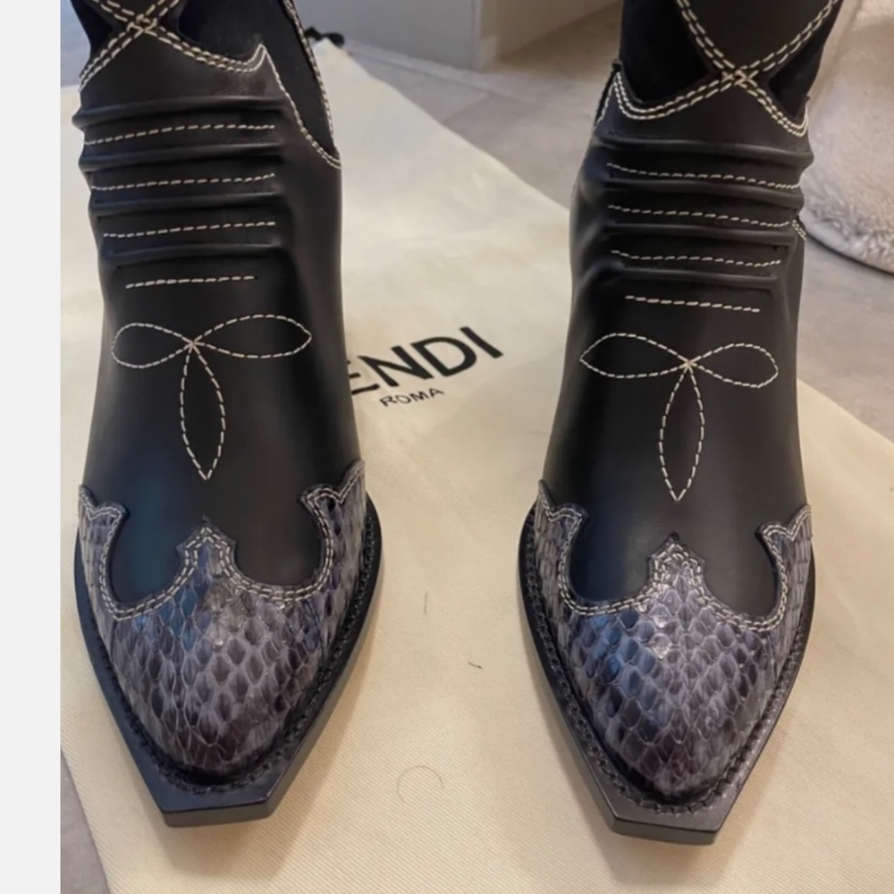 NEW!  FENDI Black Cowboy Sock Calf Boot Leather Snakeskin Heart Stitch Size 38 - Picture 5 of 12